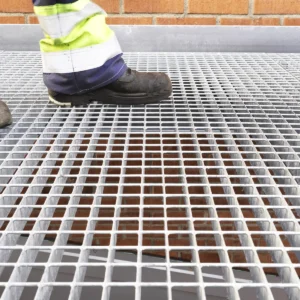 20Ft X 8Ft Open Mesh Floor Bunded Store - Image 4